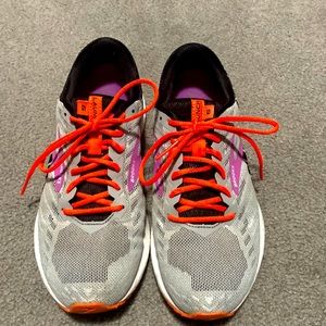 BROOKS Launch 6 Running Gray/Black/Purple Sneakers Women's Shoes Size 8.5